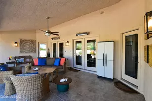 1138 W Masters Circle W, Tucson, AZ 85737 - Photo 7