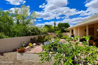 1138 W Masters Circle W, Tucson, AZ 85737 - Photo 5