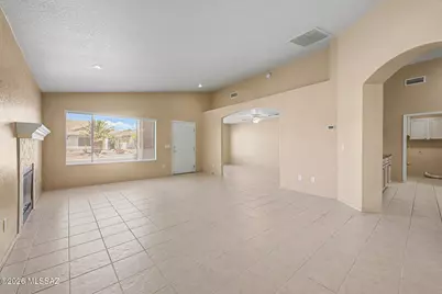 10164 E Falcon Point Drive, Tucson, AZ 85730 - Photo 5