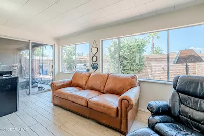 468 W Esperanza Boulevard, Green Valley, AZ 85614 - Photo 7