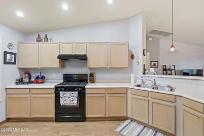 1235 S Star Shadow Drive, Tucson, AZ 85713 - Photo 13