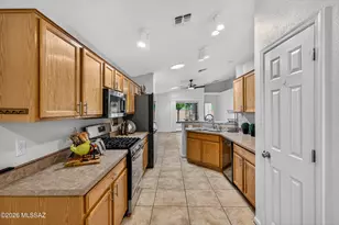 9685 E Belasco Loop, Tucson, AZ 85748 - Photo 11