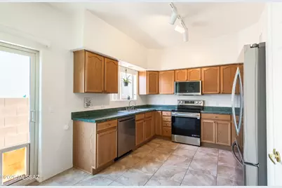 246 S Clubhouse Lane, Sierra Vista, AZ 85635 - Photo 5