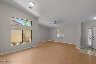 5580 N VÃ­a Umbrosa, Tucson, AZ 85750 - Photo 7