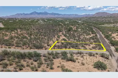 1721 Via Hungria #6, Rio Rico, AZ 85648 - Photo 1