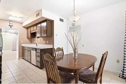 201 N Calle Del Lago, Green Valley, AZ 85614 - Photo 15