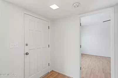 924 N Venice Avenue, Tucson, AZ 85711 - Photo 5