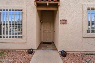 2469 N Ironwood Ridge Dr, Tucson, AZ 85745 - Photo 1