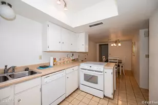 6970 E Abby Ln, Tucson, AZ 85715 - Photo 7