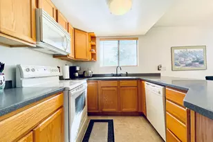 5051 N Sabino Canyon Rd, Tucson, AZ 85750 - Photo 9