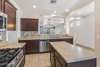 539 W Calle Sombra Linda, Sahuarita, AZ 85629 - Photo 5
