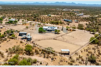 35023 S Coyotes Lane, Marana, AZ 85658 - Photo 11