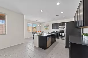 11100 W Copper Field St, Marana, AZ 85658 - Photo 15