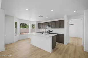 8245 N Greys Pl, Tucson, AZ 85743 - Photo 11
