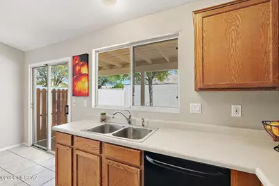 8177 S Via Elemental, Tucson, AZ 85747 - Photo 11
