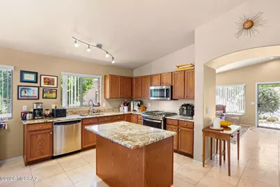 2504 W Southern Star Drive, Tucson, AZ 85713 - Photo 5