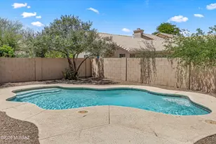 6966 W Amarante Dr, Tucson, AZ 85743 - Photo 3