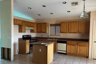 8059 N Surprise Dr, Tucson, AZ 85743 - Photo 3