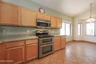 680 S Lucinda Dr, Tucson, AZ 85748 - Photo 19