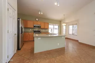680 S Lucinda Dr, Tucson, AZ 85748 - Photo 15
