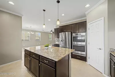 7976 S Dolphin Way, Tucson, AZ 85756 - Photo 9