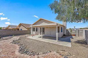 7835 S Lennox Ln, Tucson, AZ 85747 - Photo 23