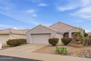 333 W Continental Vista Pl, Green Valley, AZ 85614 - Photo 1
