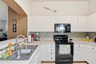 584 E Painted Pueblo Dr, Vail, AZ 85641 - Photo 19