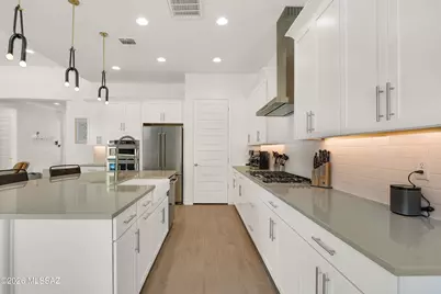 13477 N Mariposa Lily Drive, Oro Valley, AZ 85755 - Photo 19