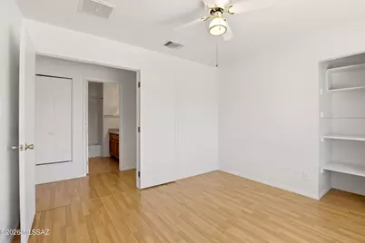 9724 N Oak Shadows Place, Tucson, AZ 85737 - Photo 11
