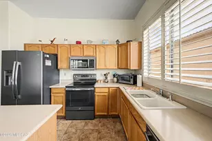 2329 W Calle Balaustre, Green Valley, AZ 85622 - Photo 15