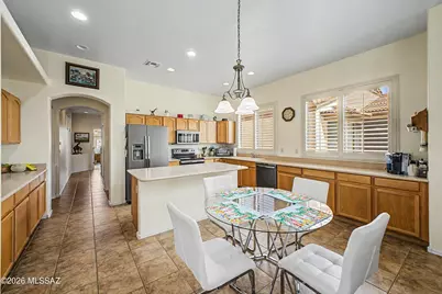 2329 W Calle Balaustre, Green Valley, AZ 85622 - Photo 9