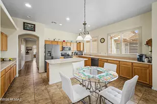 2329 W Calle Balaustre, Green Valley, AZ 85622 - Photo 9
