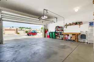 312 N Royal Bell Dr, Green Valley, AZ 85614 - Photo 37
