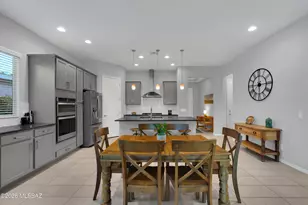 685 E Kalalau Dr, Oro Valley, AZ 85755 - Photo 13