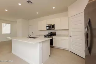 7070 W Joycliff Way, Tucson, AZ 85757 - Photo 5