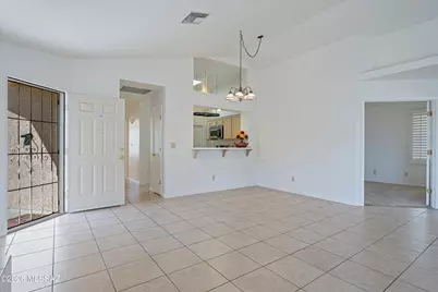 2610 W Chamberlain Street, Tucson, AZ 85745 - Photo 5