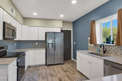 7141 N Camino De Fosforo, Tucson, AZ 85718 - Photo 9