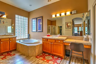 2303 E Desert Pueblo Pass, Green Valley, AZ 85614 - Photo 25