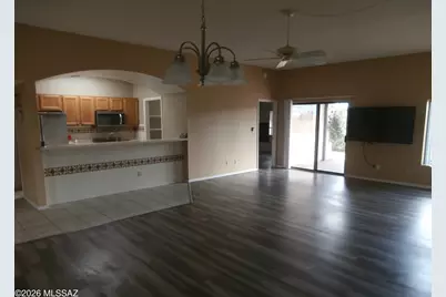 870 W Calle De Emilia, Green Valley, AZ 85614 - Photo 13