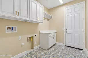 1941 N Aruba Dr, Green Valley, AZ 85614 - Photo 13