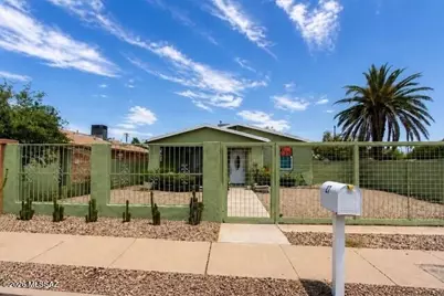 27 W 34th Street, Tucson, AZ 85713 - Photo 1