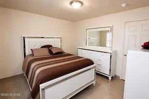 27 W 34th St, Tucson, AZ 85713 - Photo 17