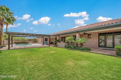 3892 N Mountain Cove Drive, Tucson, AZ 85750 - Photo 5