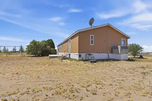 864 N Taylor Rd, Willcox, AZ 85643 - Photo 3