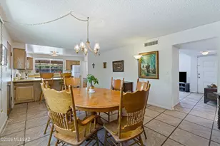 8647 E 24th Cir, Tucson, AZ 85710 - Photo 9