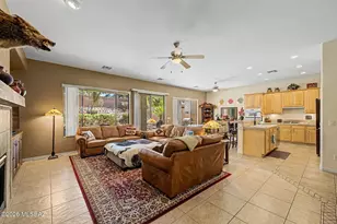 4698 W Cholla Bluff Dr, Marana, AZ 85658 - Photo 9