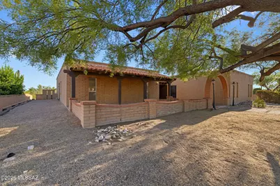 3770 N Knollwood Circle, Tucson, AZ 85750 - Photo 3