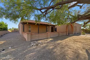 3770 N Knollwood Cir, Tucson, AZ 85750 - Photo 3
