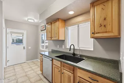 307 N Calle Del Chancero, Green Valley, AZ 85614 - Photo 11